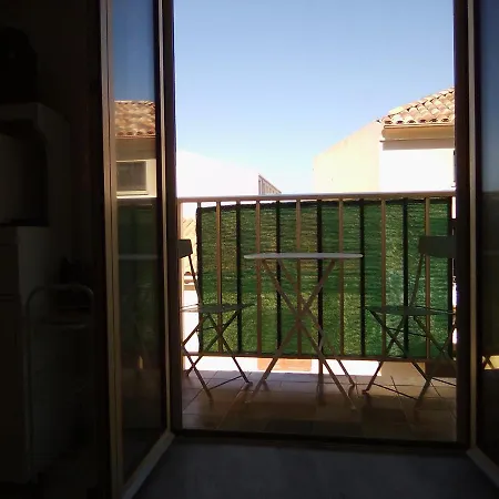 Du Commandant Marche Apartment